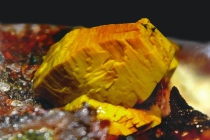 Soddyit-Typische Kristallform-297