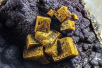 Bariopharmakosiderit-12