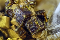 Bariopharmakosiderit-19