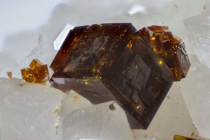 Bariopharmakosiderit-04