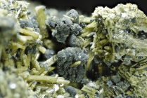 Klinochlor -2 Epidot - Ginevro