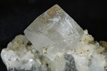 UV-7 Calcitrhomboeder